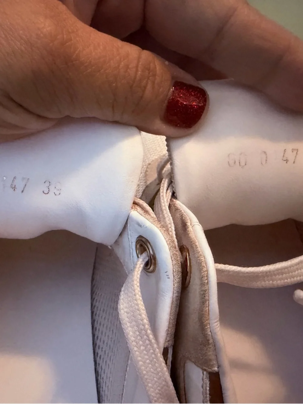 Louis Vuitton Calfskin Monogram Run Away 38 1/2 - Picture 6 of 10